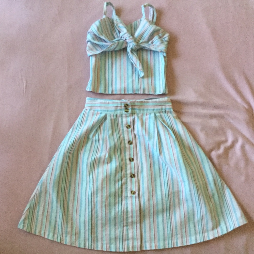 Rare Editions 2 piece skirt & top set
